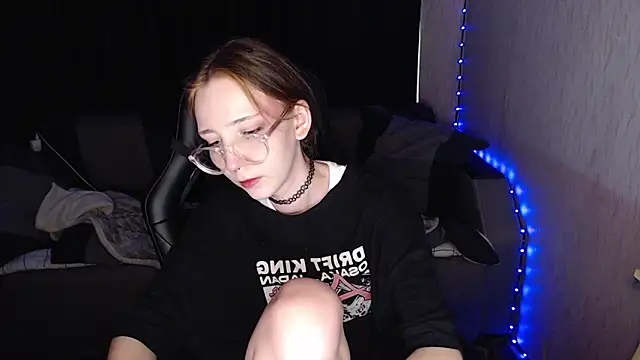 Snapshot of AmeliaKamishiro chatting on 12, 10, 2025 AmeliaKamishiro online show from 12, 10, 2025