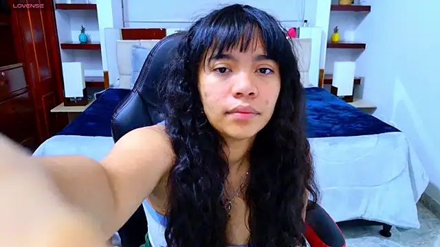 laureentt  online show from 19, 11, 2025