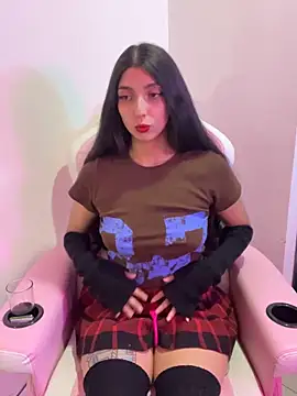 Felicia smok3 online show from 5, 4, 2026