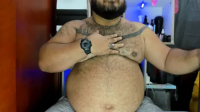 Snapshot of Latino_bigcock chatting on 23, 1, 2025 Latino bigcock online show from 23, 1, 2025
