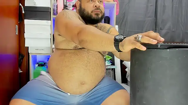 Snapshot of Latino_bigcock chatting on 1, 2, 2025 Latino bigcock online show from 1, 2, 2025
