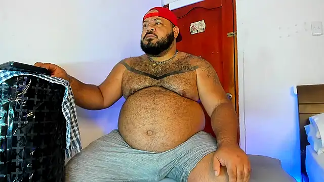 Snapshot of Latino_bigcock chatting on 2, 12, 2025 Latino bigcock online show from 2, 12, 2025