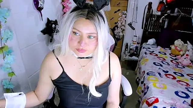 SofiaOlivares online show from 24, 10, 2025