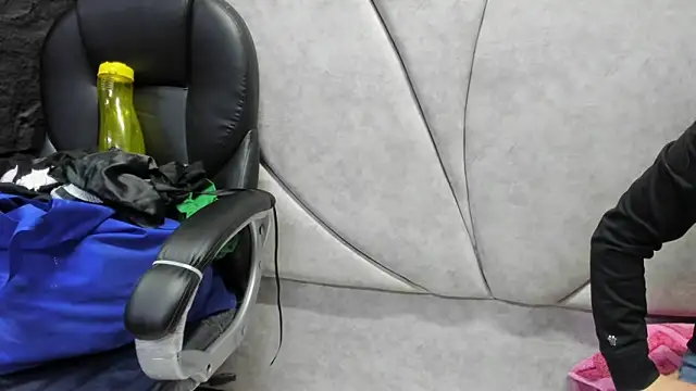 Snapshot of HornySlut69_ chatting on 2, 3, 2026 HornySlut69 online show from 2, 3, 2026