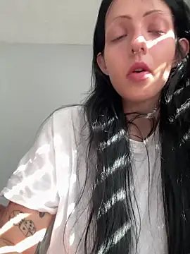 Snapshot of bestorbetter chatting on 8, 3, 2025 bestorbetter online show from 8, 3, 2025