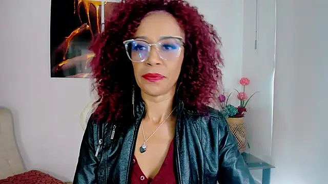 Snapshot of ScarlettMalbec chatting on 21, 10, 2025 ScarlettMalbec online show from 21, 10, 2025
