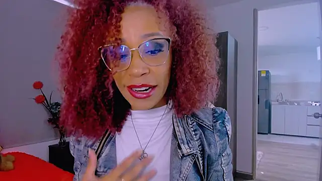 ScarlettMalbec online show from 15, 4, 2026