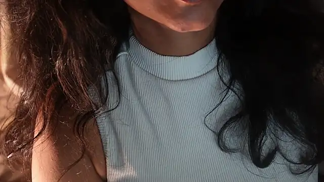 Snapshot of -AyeshaSinghania- chatting on 23, 9, 2025 -AyeshaSinghania- online show from 23, 9, 2025