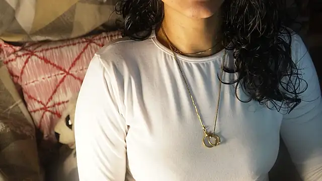 Snapshot of -AyeshaSinghania- chatting on 1, 10, 2025 -AyeshaSinghania- online show from 1, 10, 2025