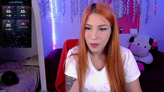 Snapshot of ValentinaMiller_ chatting on 4, 2, 2025 ValentinaMiller  online show from 4, 2, 2025