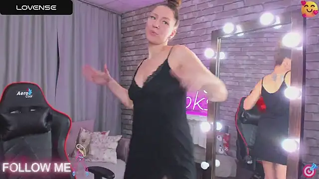 SarahCoksss online show from 2, 3, 2025