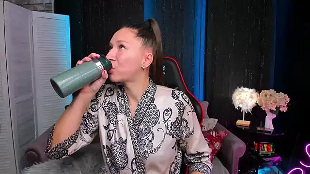 SarahCoksss online show from 22, 11, 2025