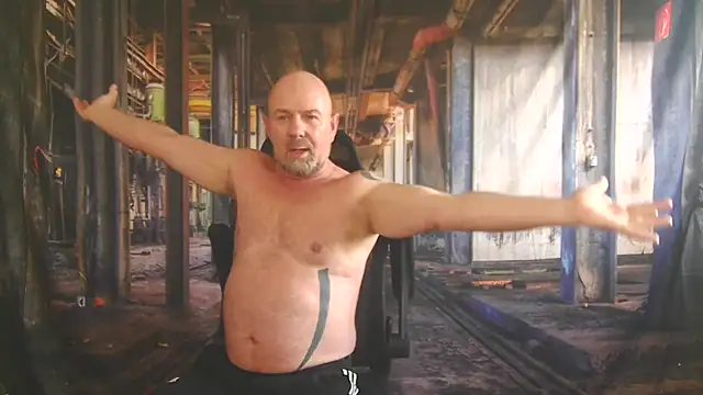 ManlyPrisonGuy online show from 30, 6, 2026