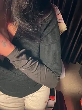 sexy-simmy online show from 10, 2, 2026