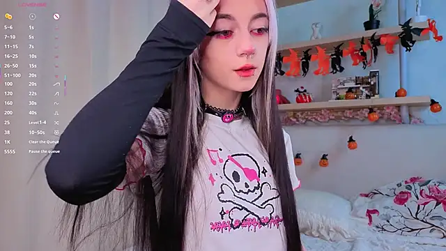 TristaRoht online show from 5, 11, 2025