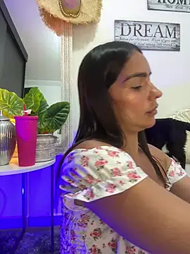 Mau White online show from 5, 2, 2025