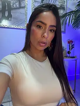 Mau White online show from 4, 4, 2026