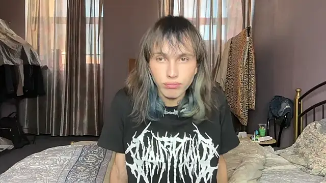Snapshot of fcherthth chatting on 8, 5, 2026 fcherthth online show from 8, 5, 2026