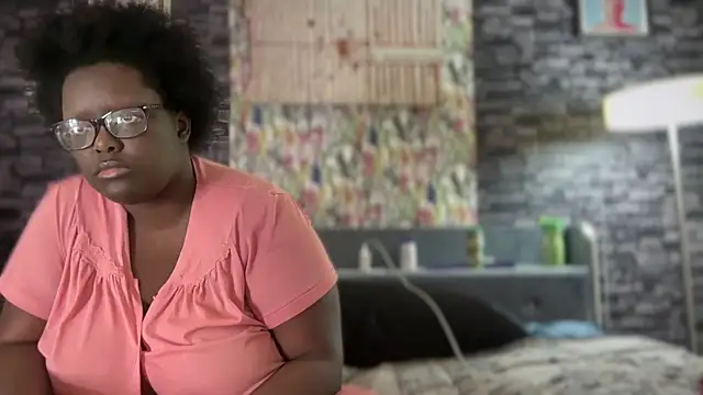 Snapshot of Yagurl__west chatting on 14, 9, 2025 Yagurl west online show from 14, 9, 2025