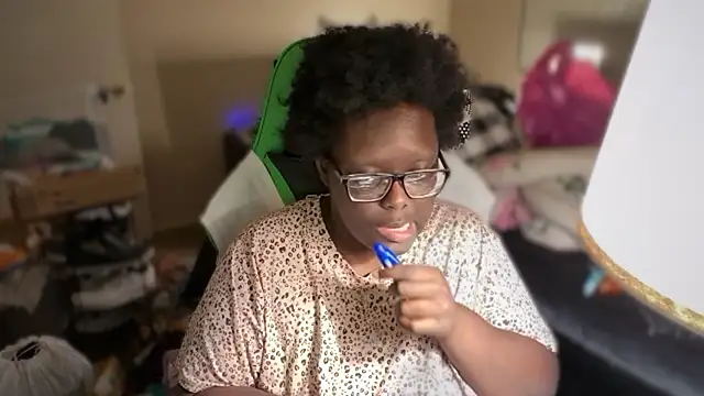 Yagurl  west online show from 20, 12, 2025