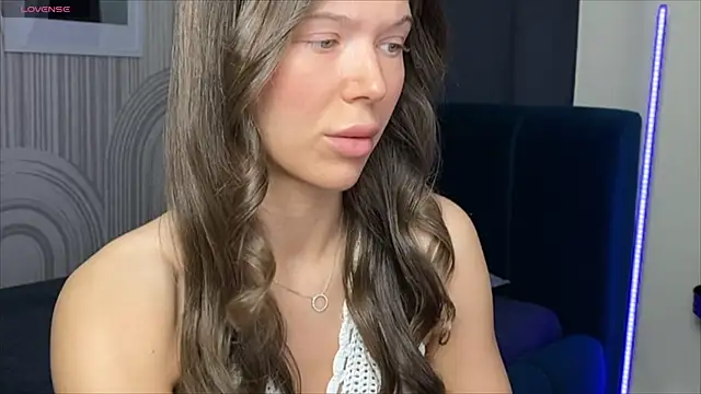 viviann evans online show from 20, 3, 2025