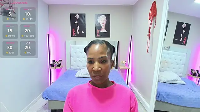 kimmturner online show from 11, 10, 2025