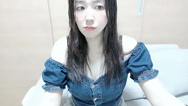Snapshot of Arisa__ chatting on 2, 6, 2026 Arisa online show from 2, 6, 2026