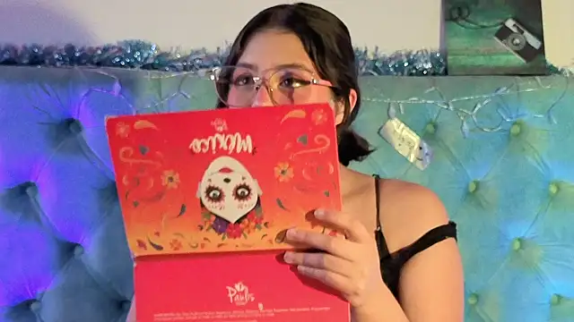 Paola Lyon  online show from 12, 1, 2026