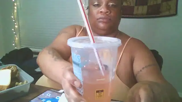 Snapshot of NaughtyHottieBBW chatting on 16, 5, 2026 NaughtyHottieBBW online show from 16, 5, 2026