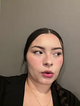 Snapshot of aneesa_darzi chatting on 7, 2, 2025 aneesa darzi online show from 7, 2, 2025