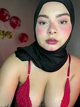 Snapshot of aneesa_darzi chatting on 14, 2, 2025 aneesa darzi online show from 14, 2, 2025