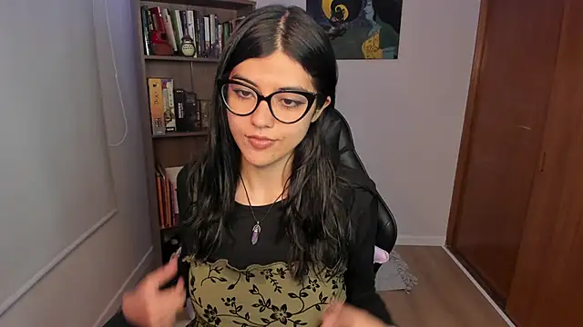 valerie  skyy online show from 19, 12, 2025