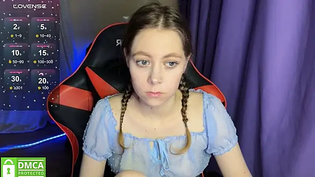 Snapshot of Natural_babe666 chatting on 13, 10, 2025 Natural babe666 online show from 13, 10, 2025