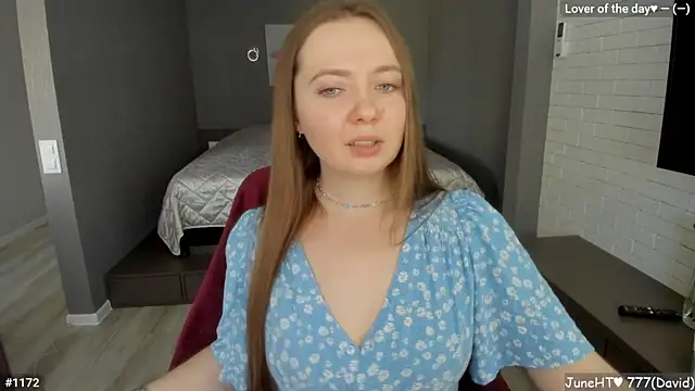 Snapshot of LizaGost chatting on 8, 6, 2026 LizaGost online show from 8, 6, 2026