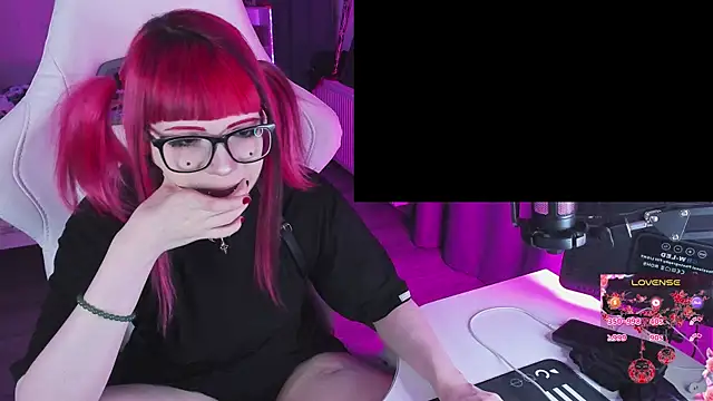 Snapshot of Yumi_Youkai chatting on 19, 12, 2025 Yumi Youkai online show from 19, 12, 2025