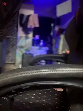 PARI Hun online show from 27, 2, 2026