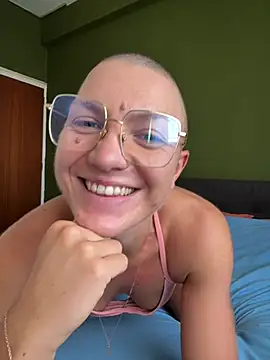 Snapshot of PaulinaSchubert1 chatting on 21, 7, 2026 PaulinaSchubert1 online show from 21, 7, 2026