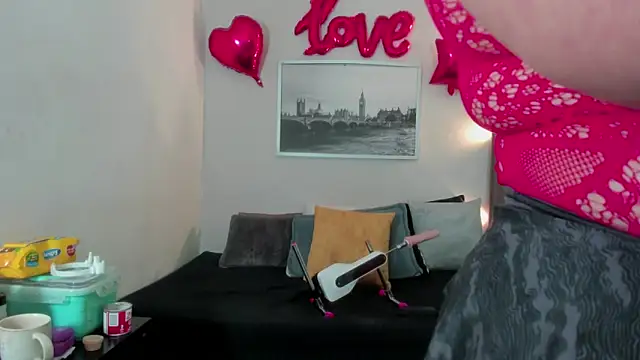 Snapshot of Cheryl_JONES chatting on 11, 3, 2026 Cheryl JONES online show from 11, 3, 2026