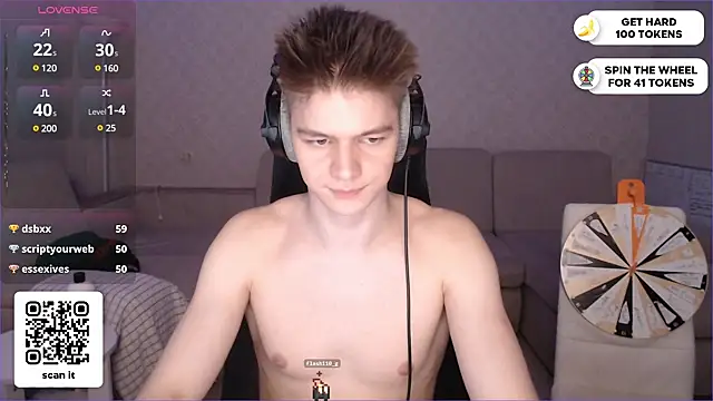 Snapshot of dantebigboi300 chatting on 4, 1, 2025 dantebigboi300 online show from 4, 1, 2025