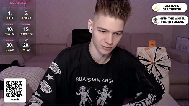 Snapshot of dantebigboi300 chatting on 15, 1, 2025 dantebigboi300 online show from 15, 1, 2025