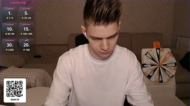 Snapshot of dantebigboi300 chatting on 19, 1, 2025 dantebigboi300 online show from 19, 1, 2025