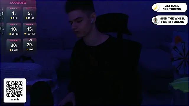 Snapshot of dantebigboi300 chatting on 26, 1, 2025 dantebigboi300 online show from 26, 1, 2025