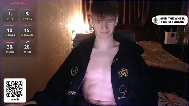 Snapshot of dantebigboi300 chatting on 7, 2, 2025 dantebigboi300 online show from 7, 2, 2025