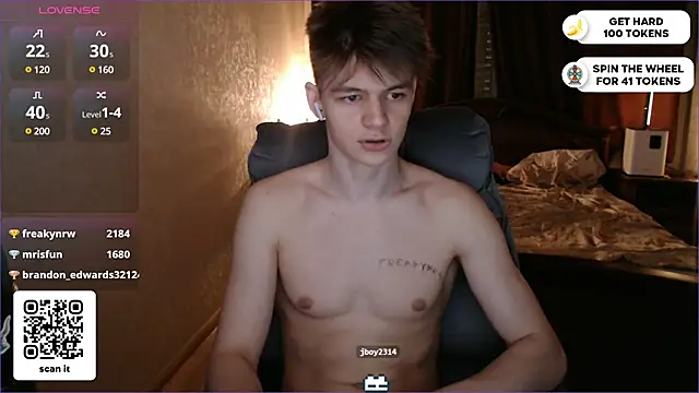 Snapshot of dantebigboi300 chatting on 8, 2, 2025 dantebigboi300 online show from 8, 2, 2025