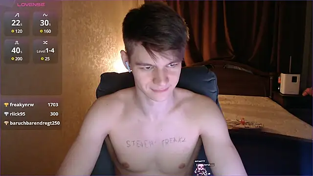 Snapshot of dantebigboi300 chatting on 10, 2, 2025 dantebigboi300 online show from 10, 2, 2025