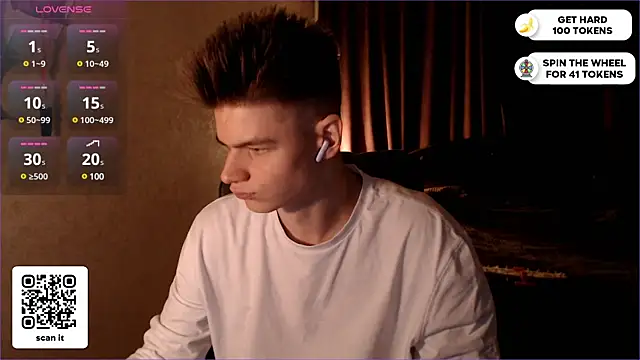 Snapshot of dantebigboi300 chatting on 19, 2, 2025 dantebigboi300 online show from 19, 2, 2025