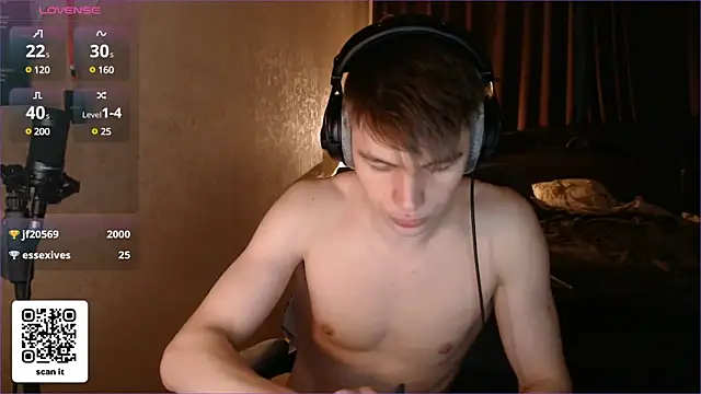 Snapshot of dantebigboi300 chatting on 23, 2, 2025 dantebigboi300 online show from 23, 2, 2025