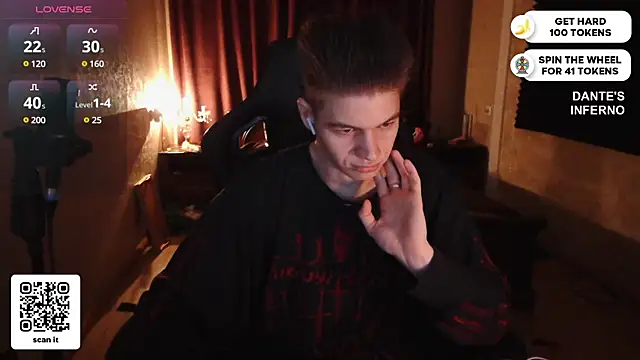 Snapshot of dantebigboi300 chatting on 4, 3, 2025 dantebigboi300 online show from 4, 3, 2025