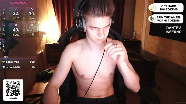 Snapshot of dantebigboi300 chatting on 5, 3, 2025 dantebigboi300 online show from 5, 3, 2025