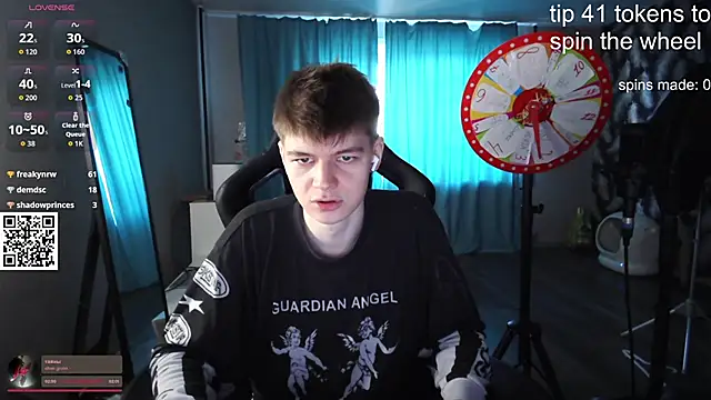 Snapshot of dantebigboi300 chatting on 9, 10, 2025 dantebigboi300 online show from 9, 10, 2025